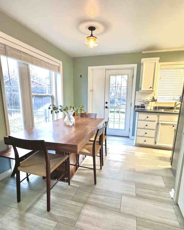 2945 S Vine St #NA - Photo 5 of 23