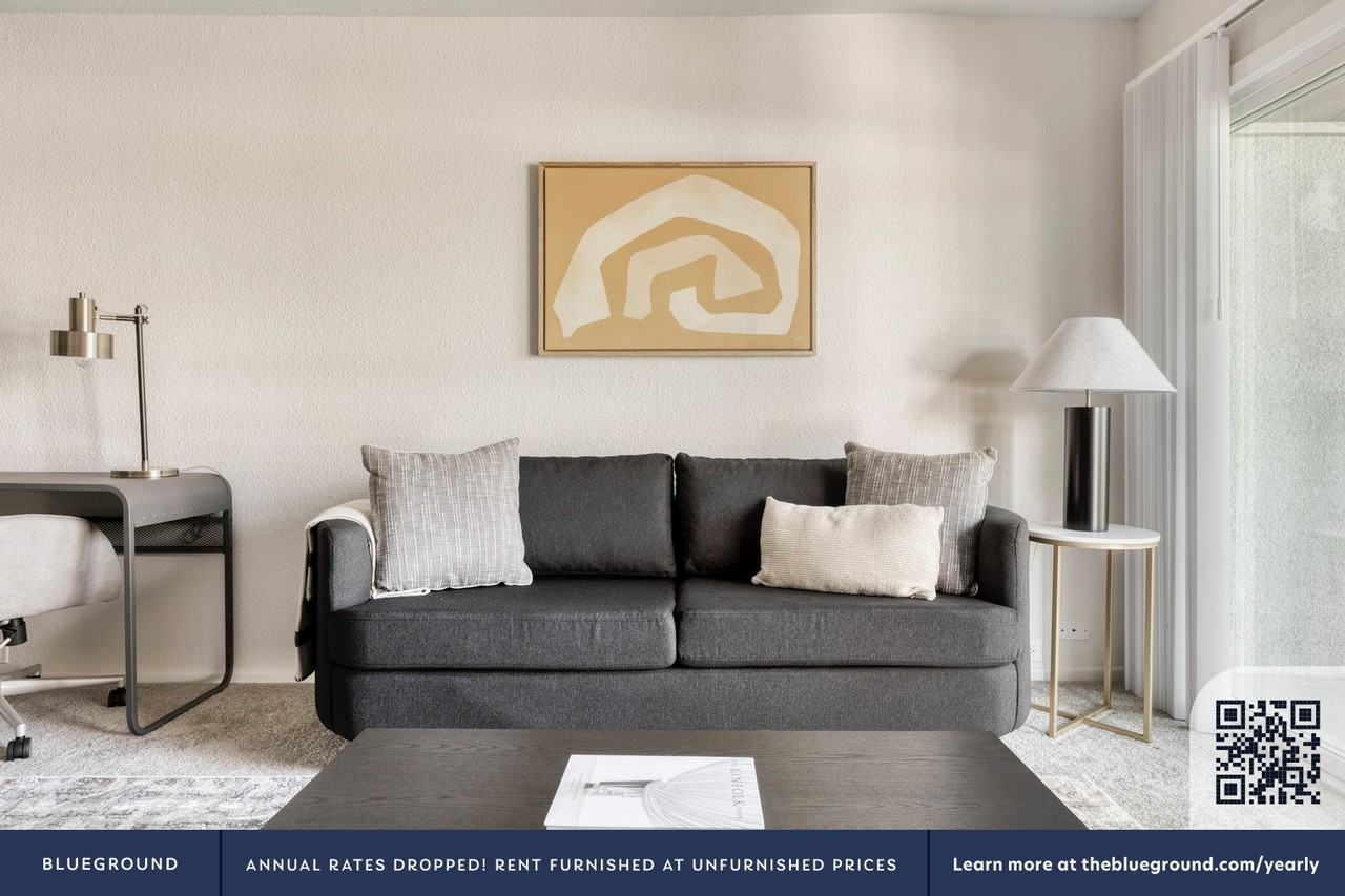 3662 Barham Blvd #585 - Photo 3 of 46