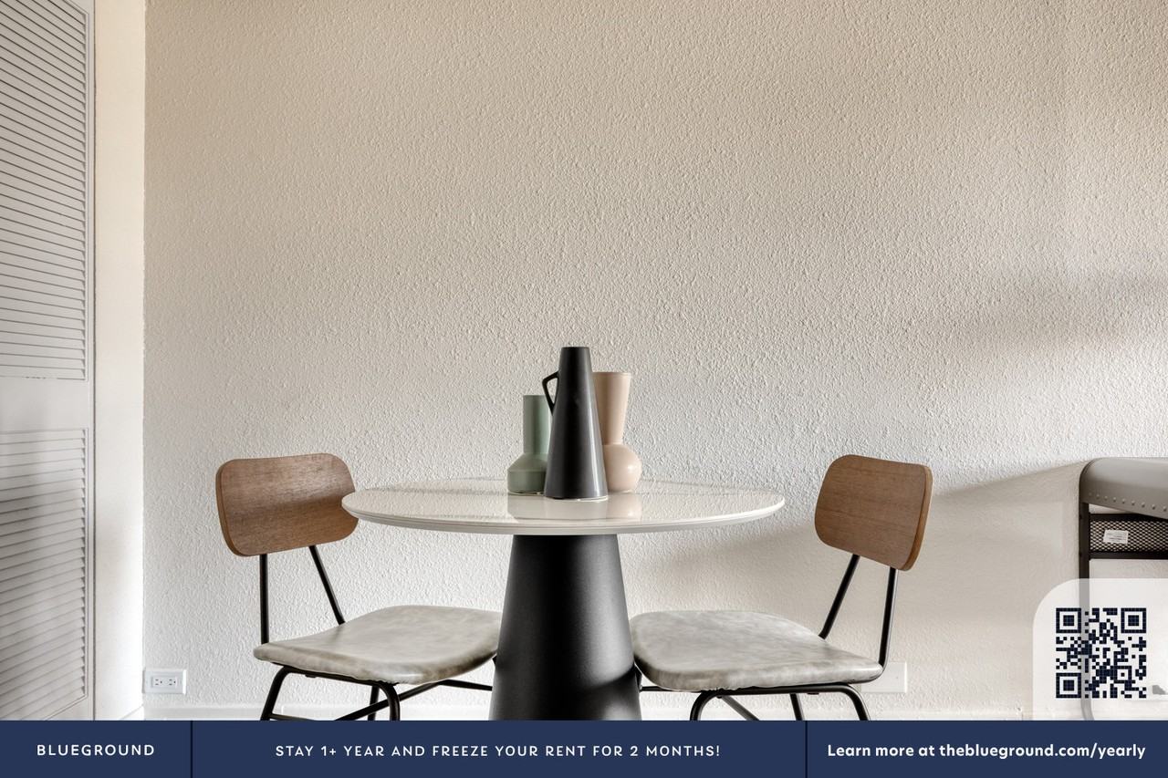 3662 Barham Blvd #585 - Photo 7 of 46