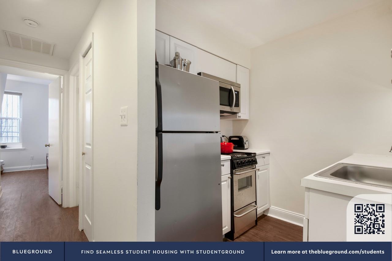 1415 17th Street Northwest - Photo 7 of 47