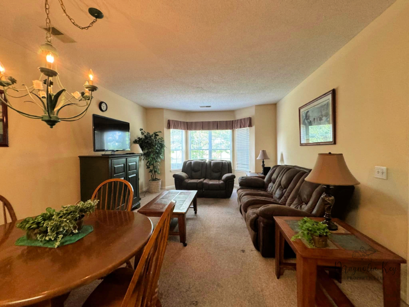 4578 Girvan Dr #G - Photo 5 of 20