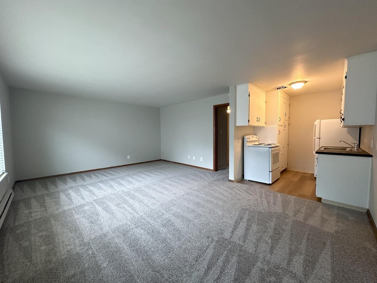 5926 Fauntleroy Way SW - Photo 3 of 10