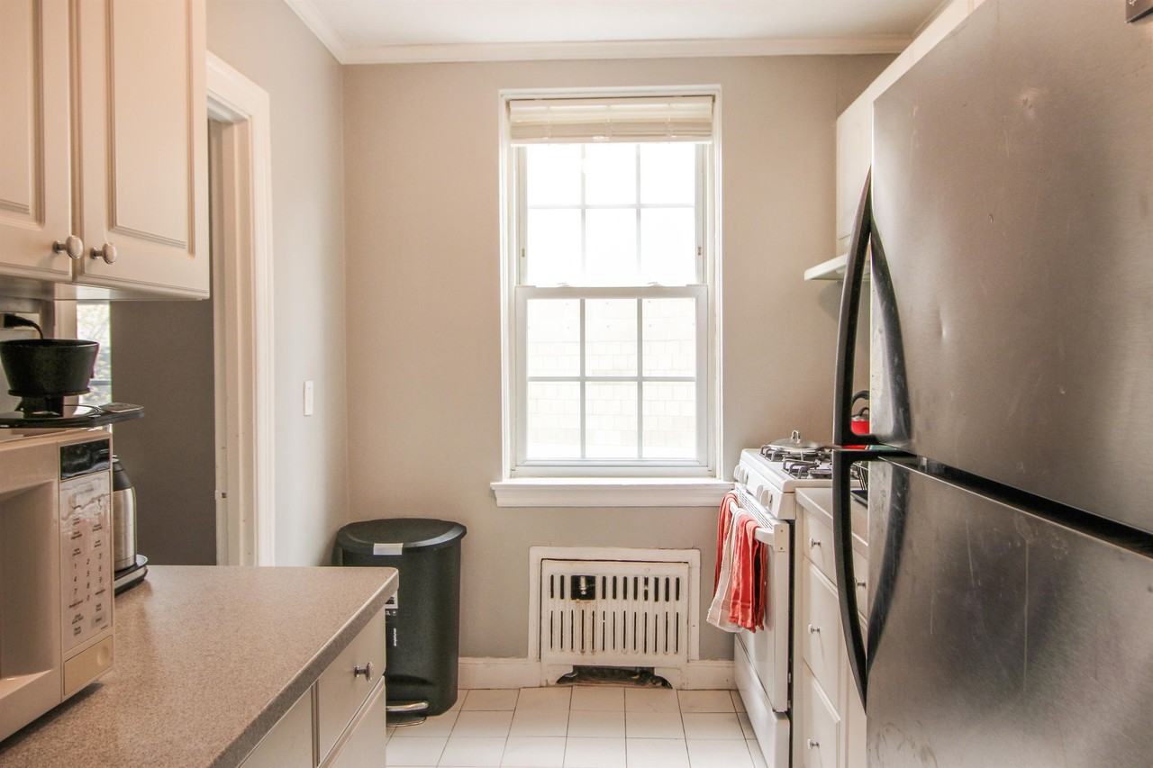 1716 Cambridge Street - Photo 6 of 9