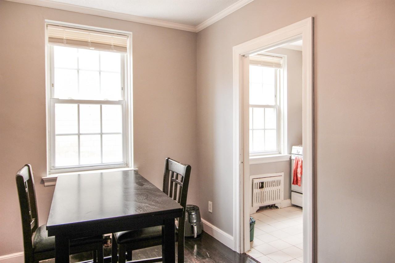 1716 Cambridge Street - Photo 7 of 9