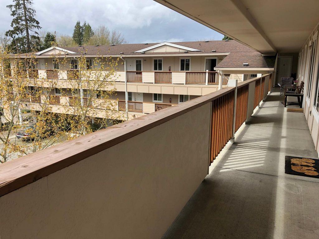 MF 11 - Cedarhurst Village Apartments - Photo 4 of 4