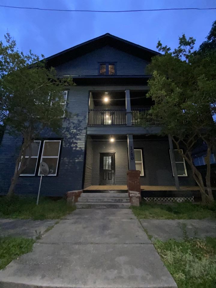 1710 Hardy Street - Photo 2 of 37