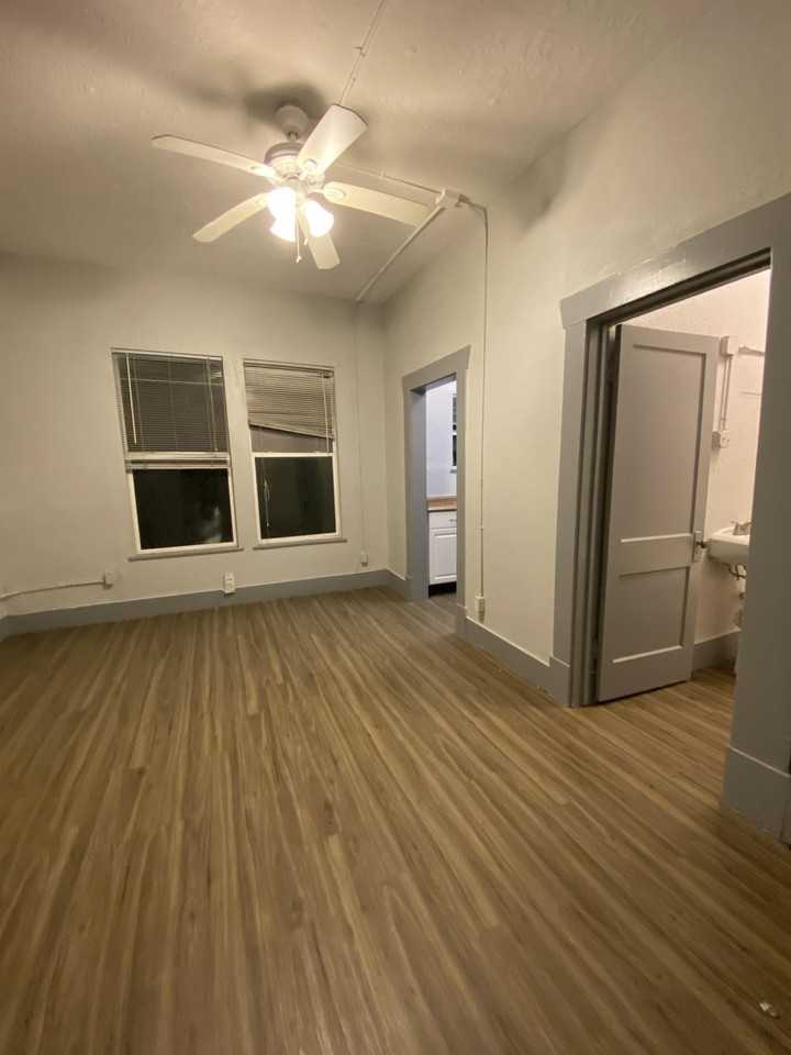 1710 Hardy Street - Photo 5 of 37