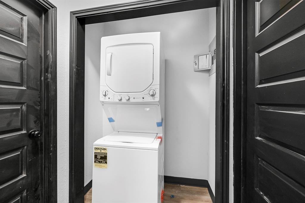 7210 Dahlia Street - Photo 3 of 50