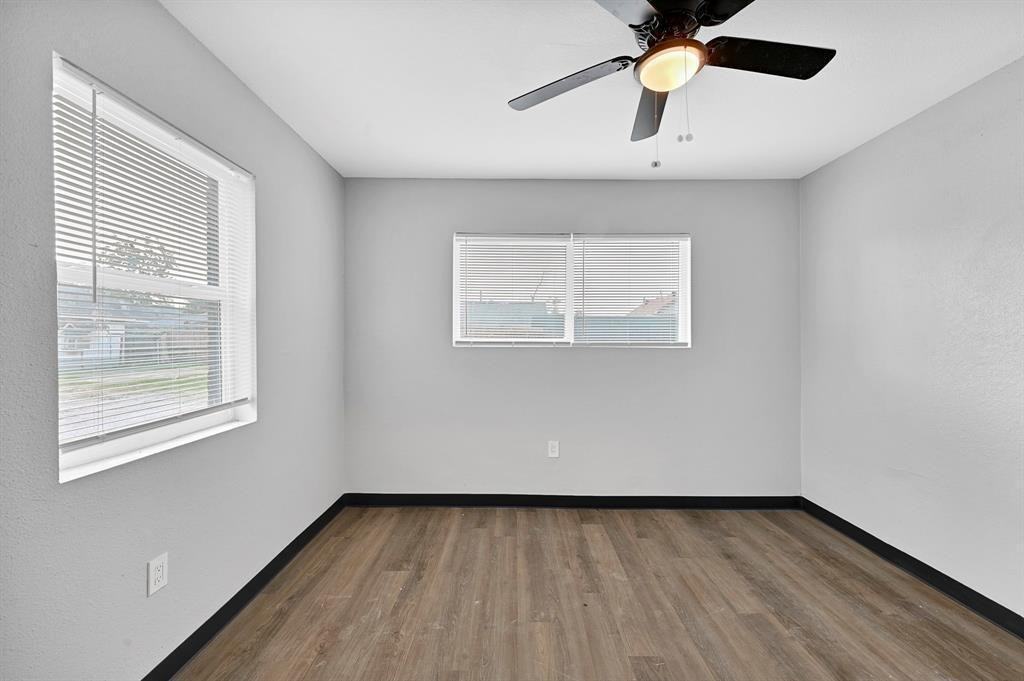 7210 Dahlia Street - Photo 5 of 50