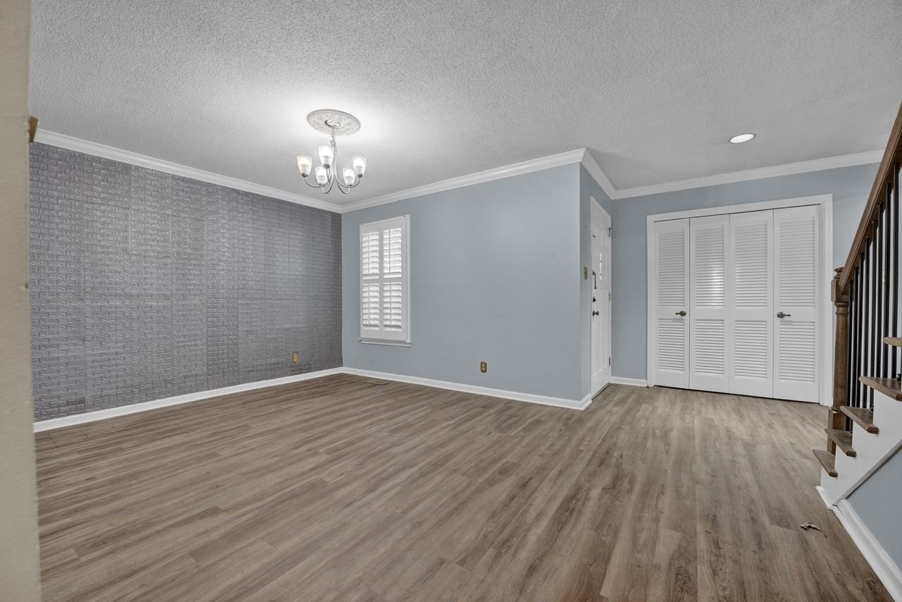 2514 Hawksbury Lane - Photo 5 of 25