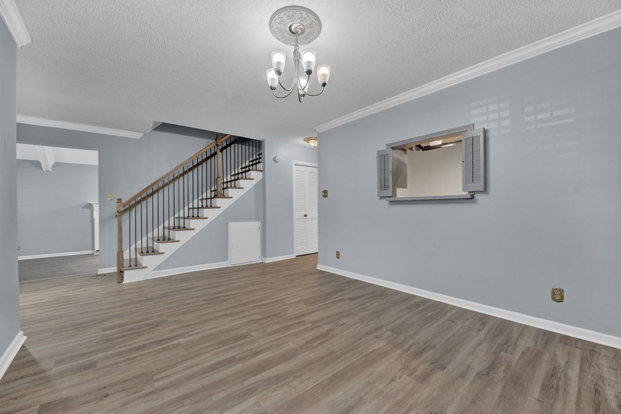 2514 Hawksbury Lane - Photo 6 of 25