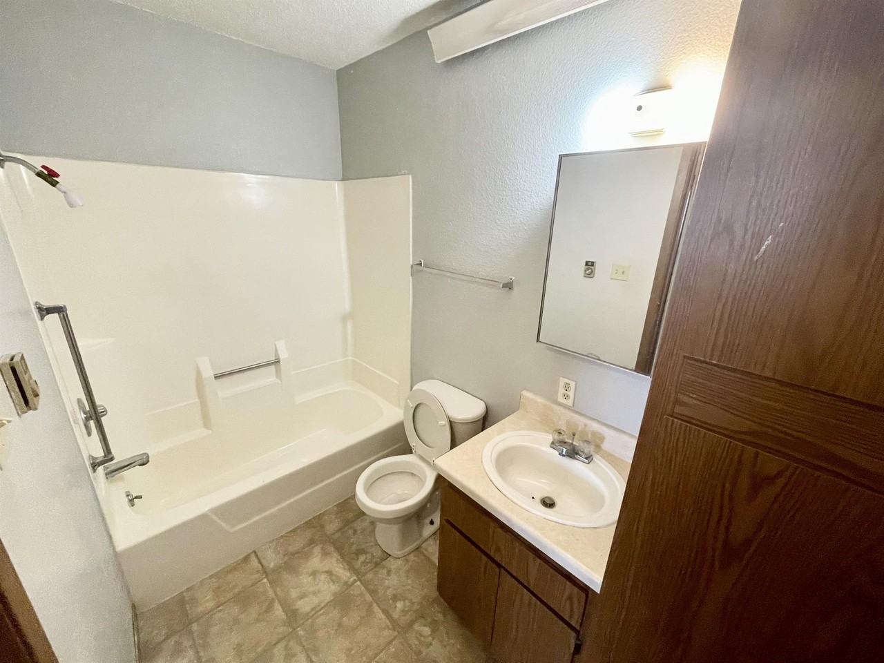 720 North Birch Street - Photo 3 of 13