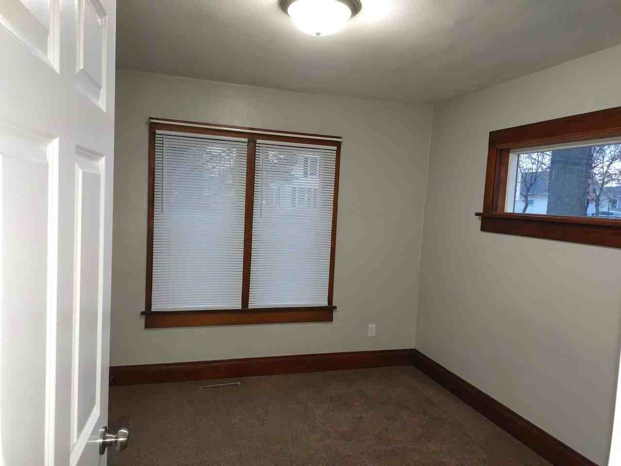 236 East Rose Street, Unit 236 1/2 - Photo 4 of 13