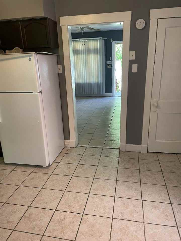 6948 Mount Vernon Street - Photo 5 of 8