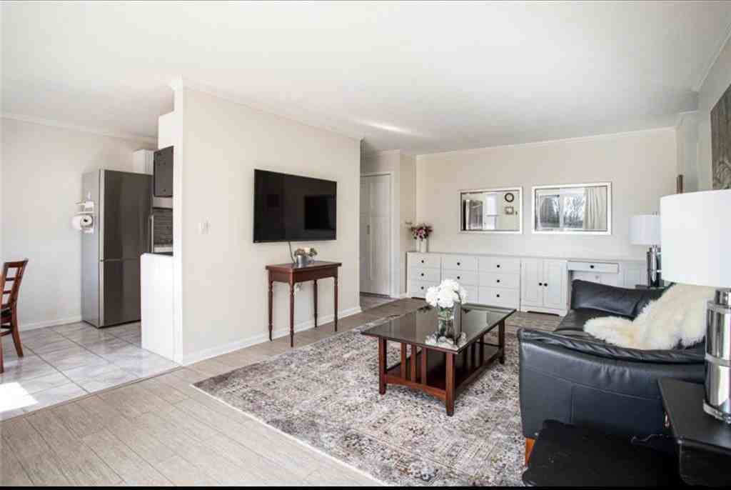 23 Bullocks Point Avenue, Unit 2C - Photo 5 of 23