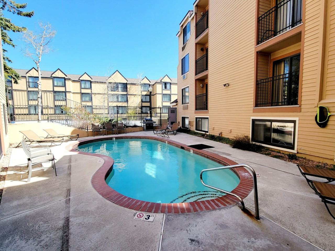 1940 Prospector Avenue, Unit 106 - Photo 3 of 21