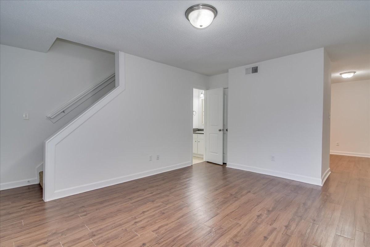 4021 Wheeler Woods Rd Apt B - Photo 4 of 32