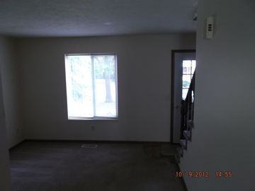 82 Rawlings St SW - Photo 2 of 10