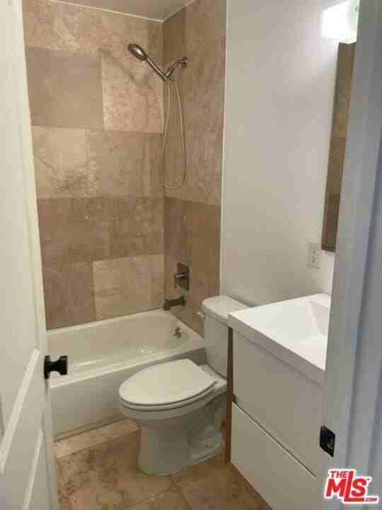 9016 Harratt St - Photo 3 of 8