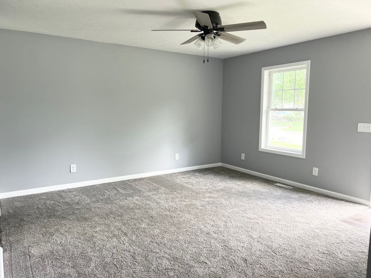 1904 N 30th St - Photo 5 of 21