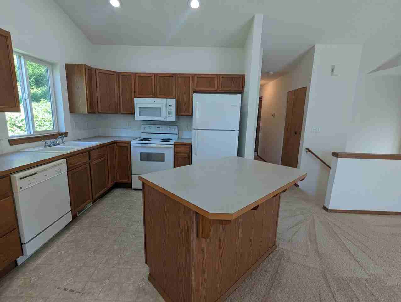 7902 Delridge Way Sw - Photo 2 of 9