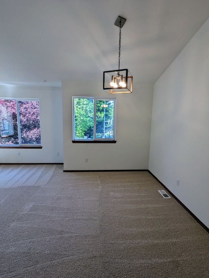 7902 Delridge Way Sw - Photo 3 of 9