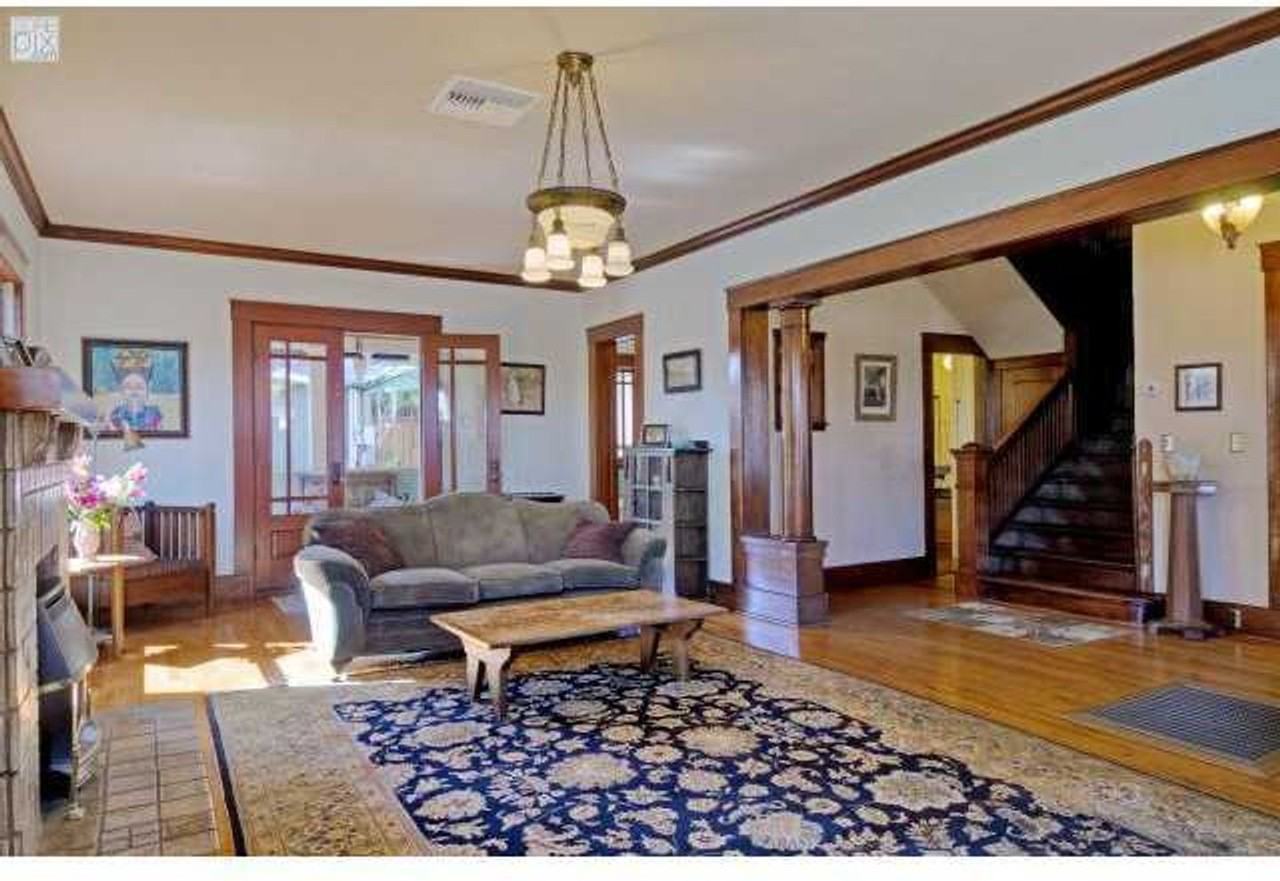 1344 Granada Ave - Photo 4 of 19