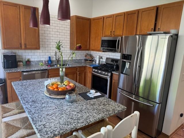 1430 Willowbrook Dr - Photo 3 of 12