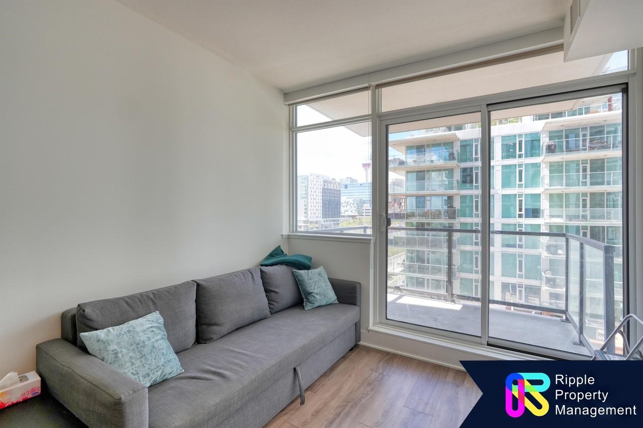 398 Riverfront Ave Sw #604 - Photo 3 of 10