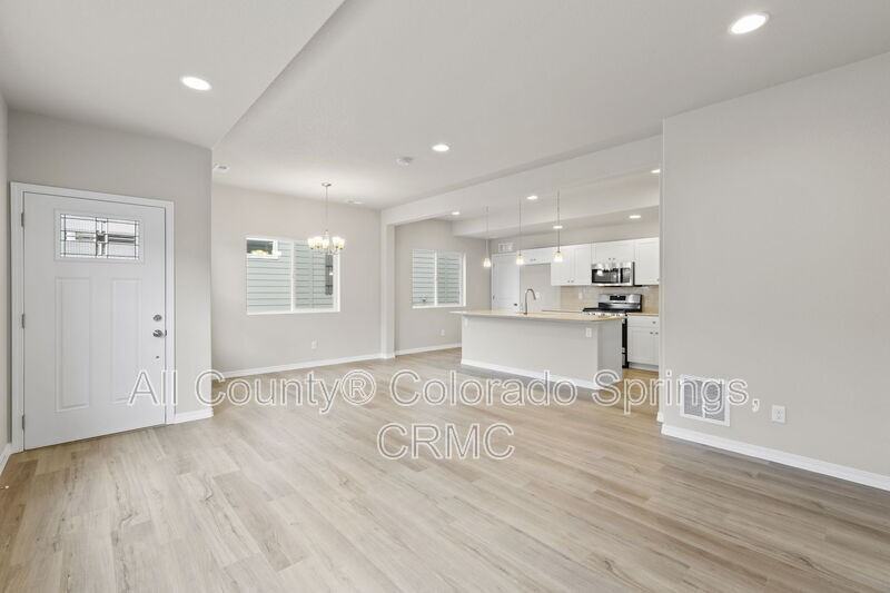 6106 Venado Grv - Photo 2 of 23