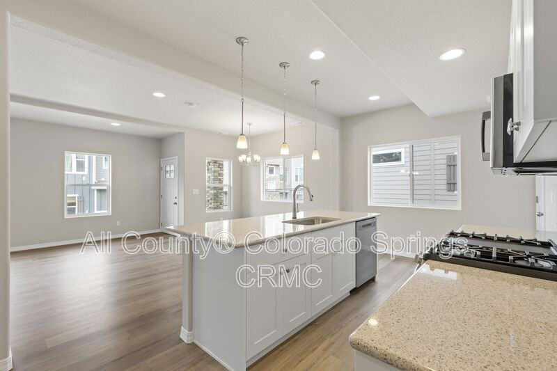 6106 Venado Grv - Photo 7 of 23