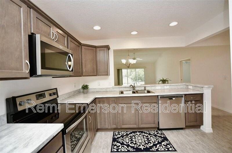 11188 Hess Way - Photo 3 of 20