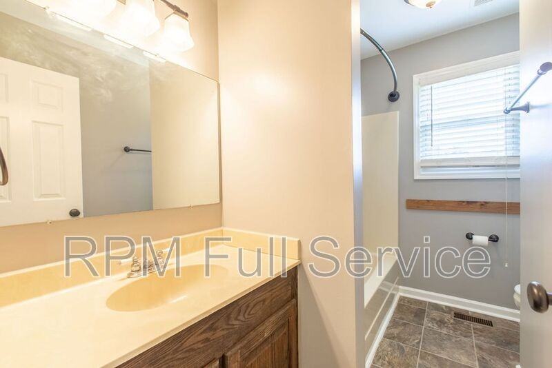 626 Fowler Ford Rd - Photo 4 of 42