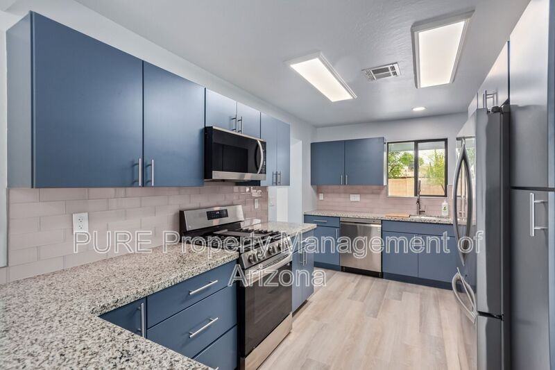 5740 N 14th St - Photo 5 of 15