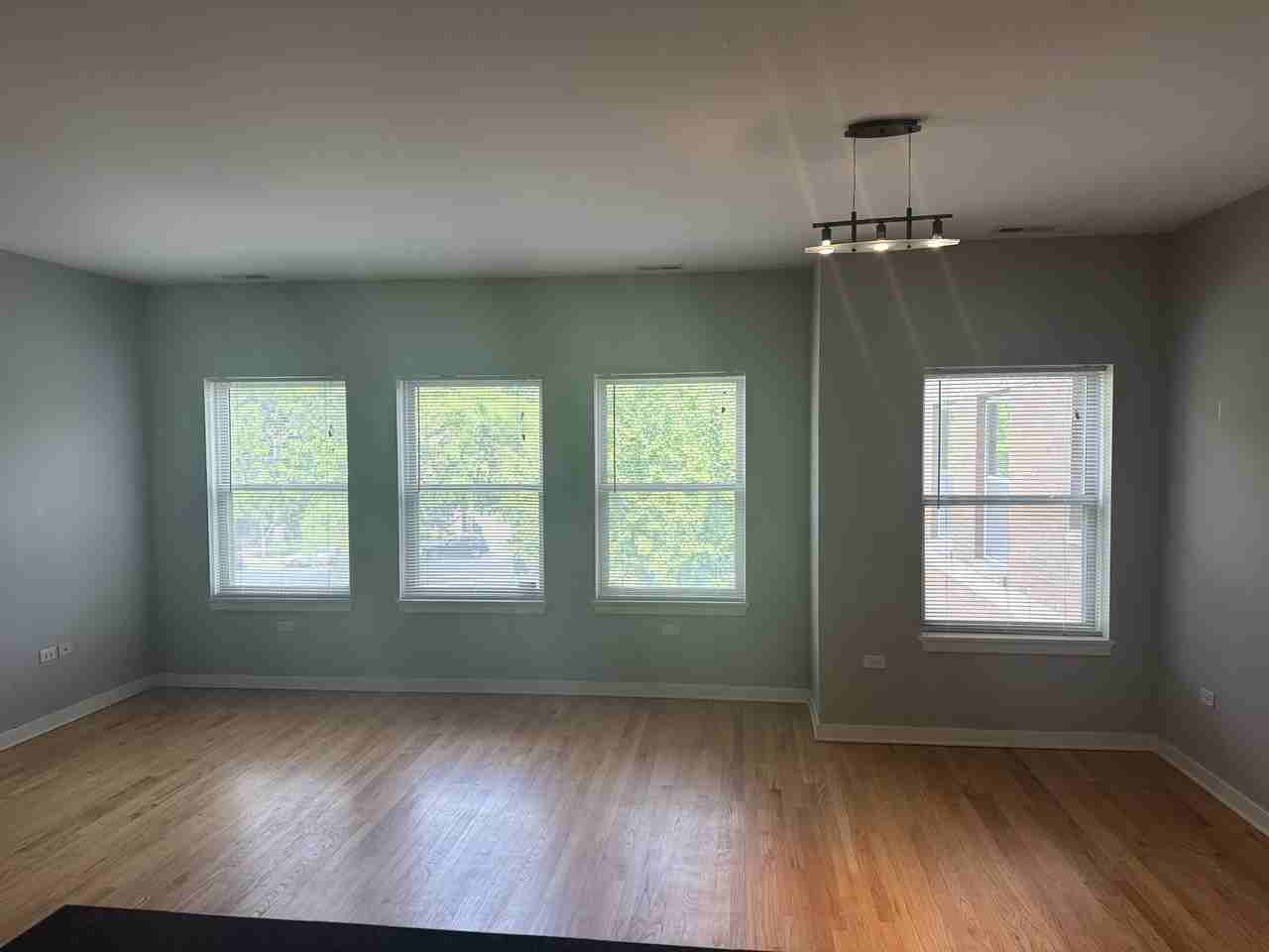 4114 S Drexel Blvd #3rdFL - Photo 4 of 11