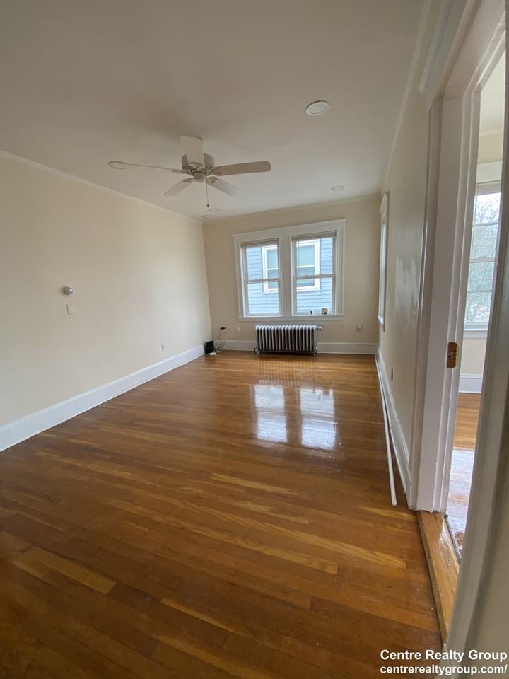 4442 Washington St #3 - Photo 5 of 19