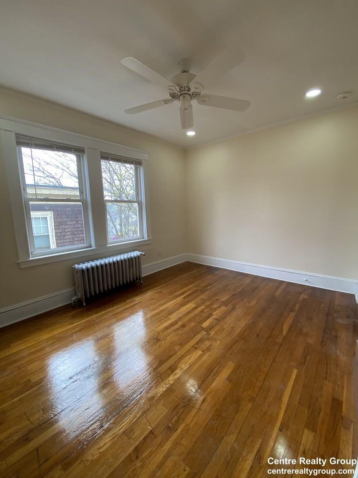 4442 Washington St #3 - Photo 7 of 19