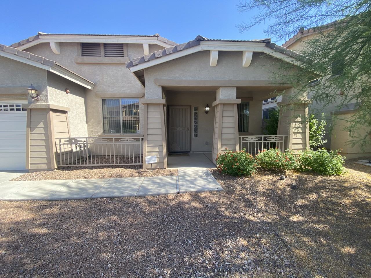 13510 W Avalon Dr - Photo 2 of 50