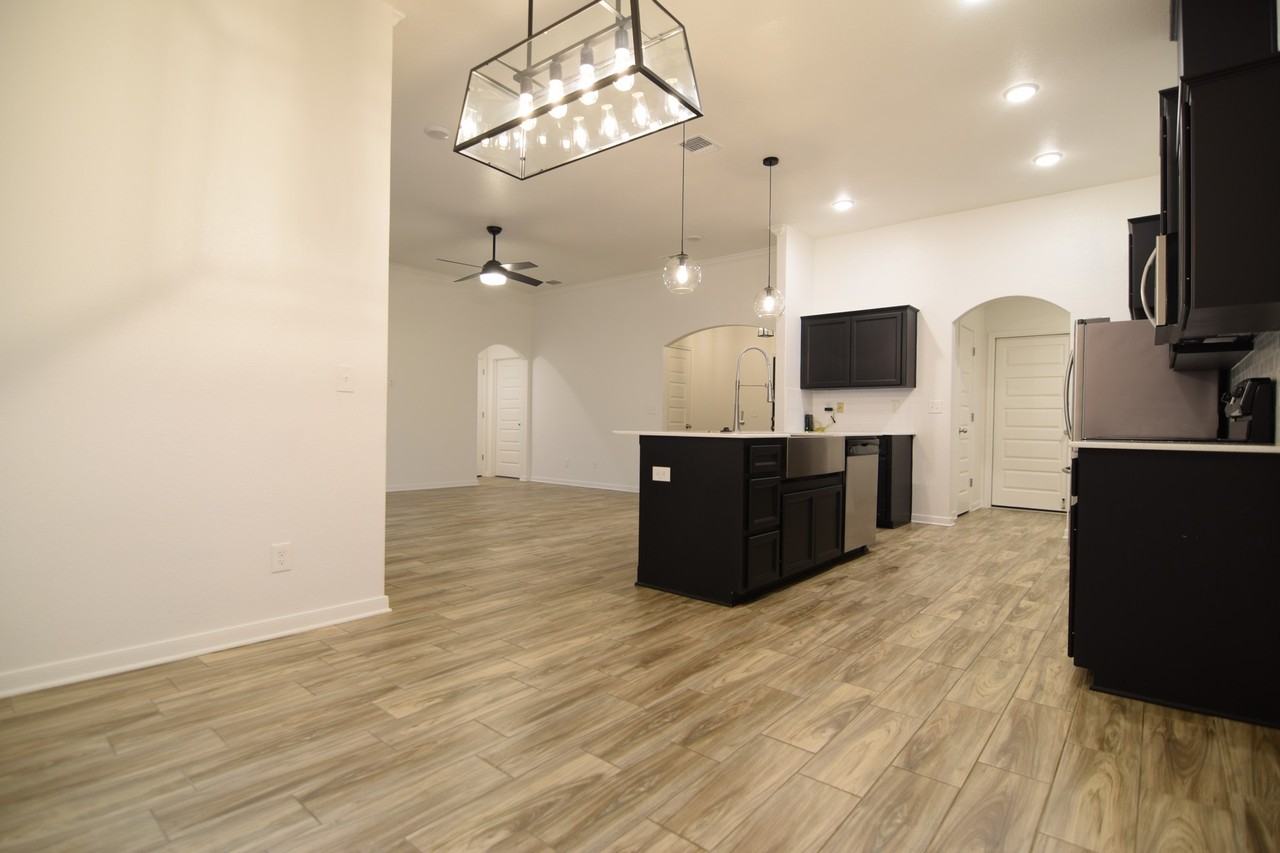 6409 Alabaster Dr - Photo 7 of 21
