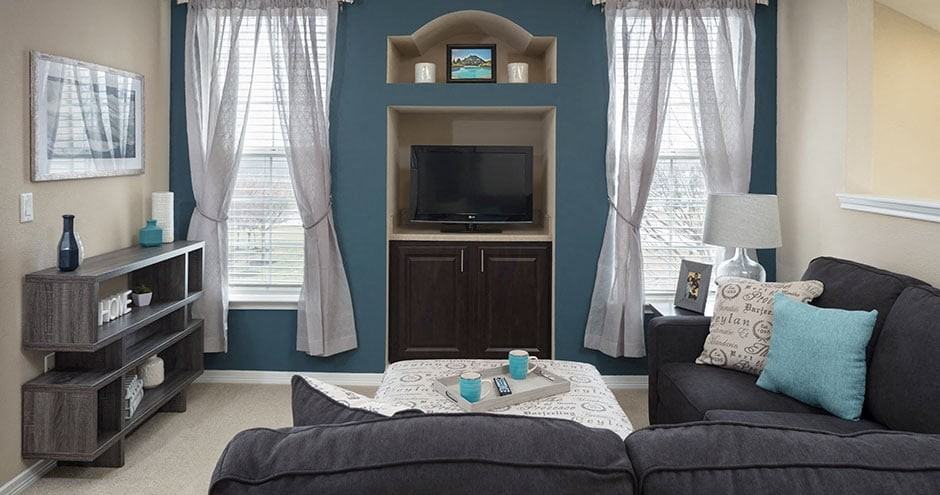 The Manor Homes of Arborwalk Apartments - Photo 7 of 35