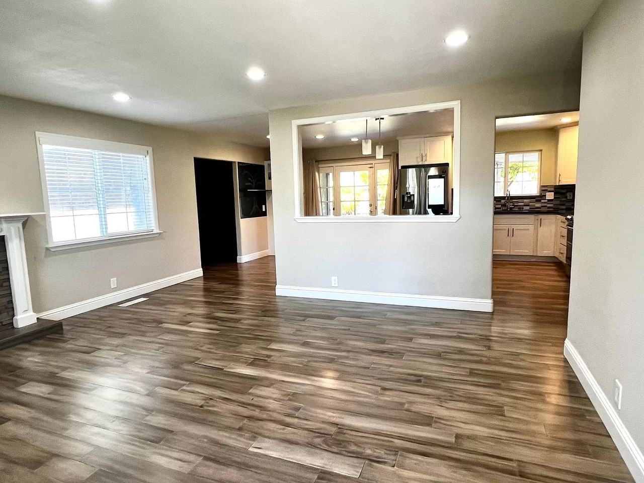 26372 Chapman Ct #NA - Photo 3 of 28