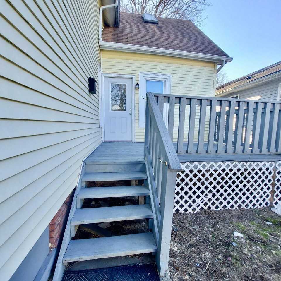 65 Boswell Ave - Photo 6 of 8
