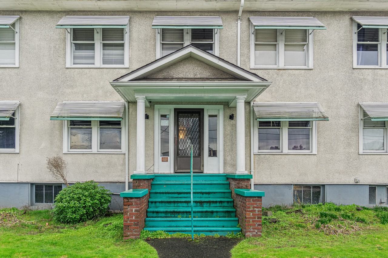 423 2nd Street Northeast - Photo 2 of 50