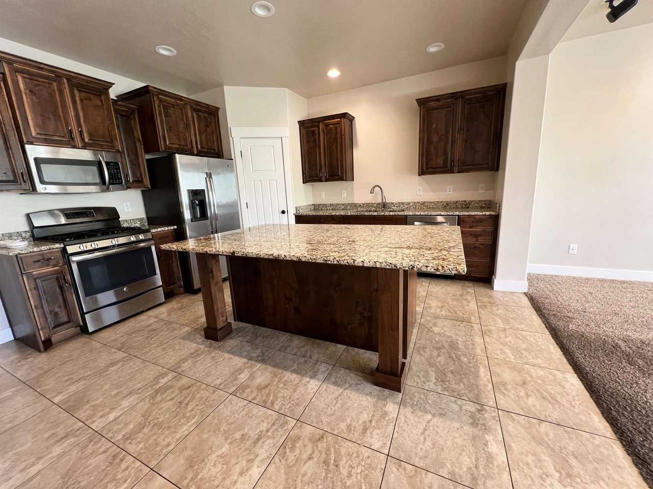 456 E 2170 N #1 - Photo 3 of 20