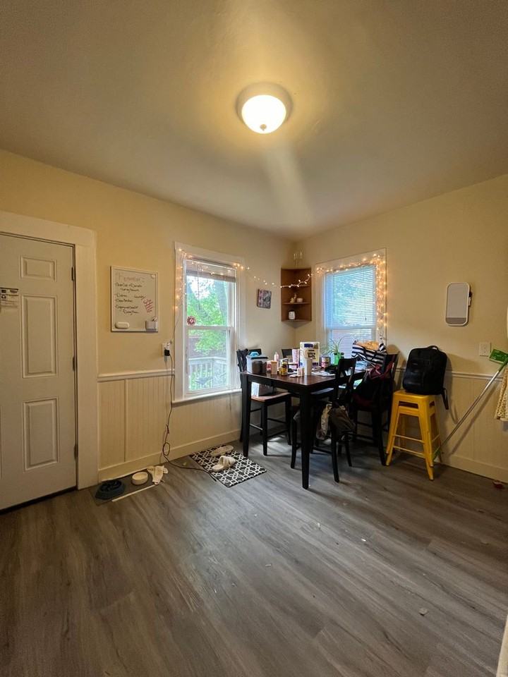 385 Toronto Street Apartments 385 Toronto St, St. Paul, MN 55102 Zumper