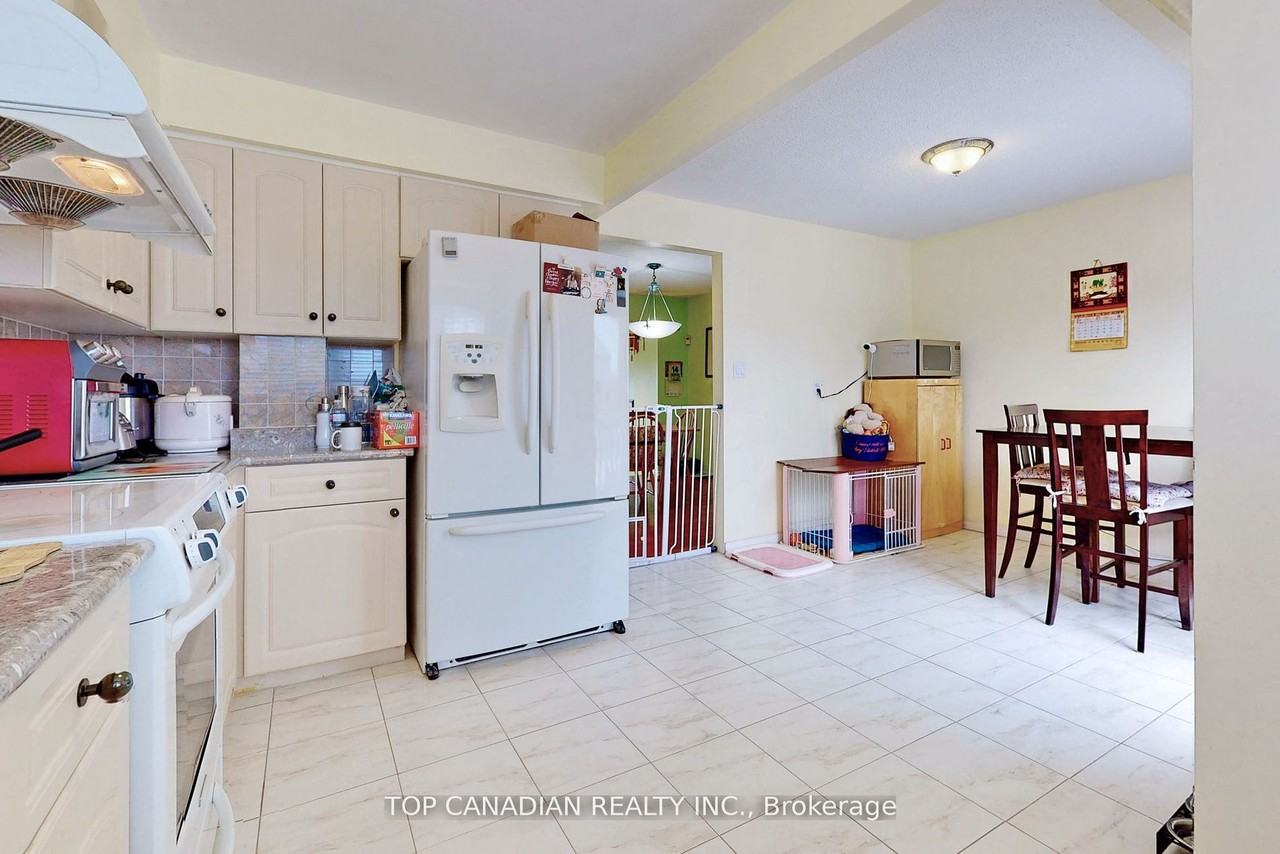 108 Festival Drive - Photo 3 of 16