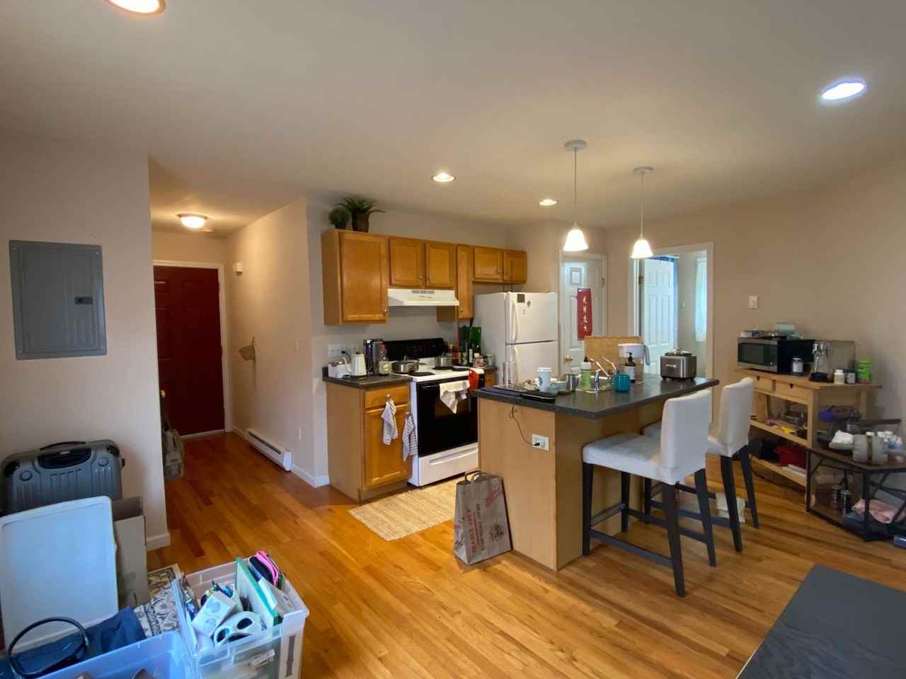 Zillow - Photo 2 of 50