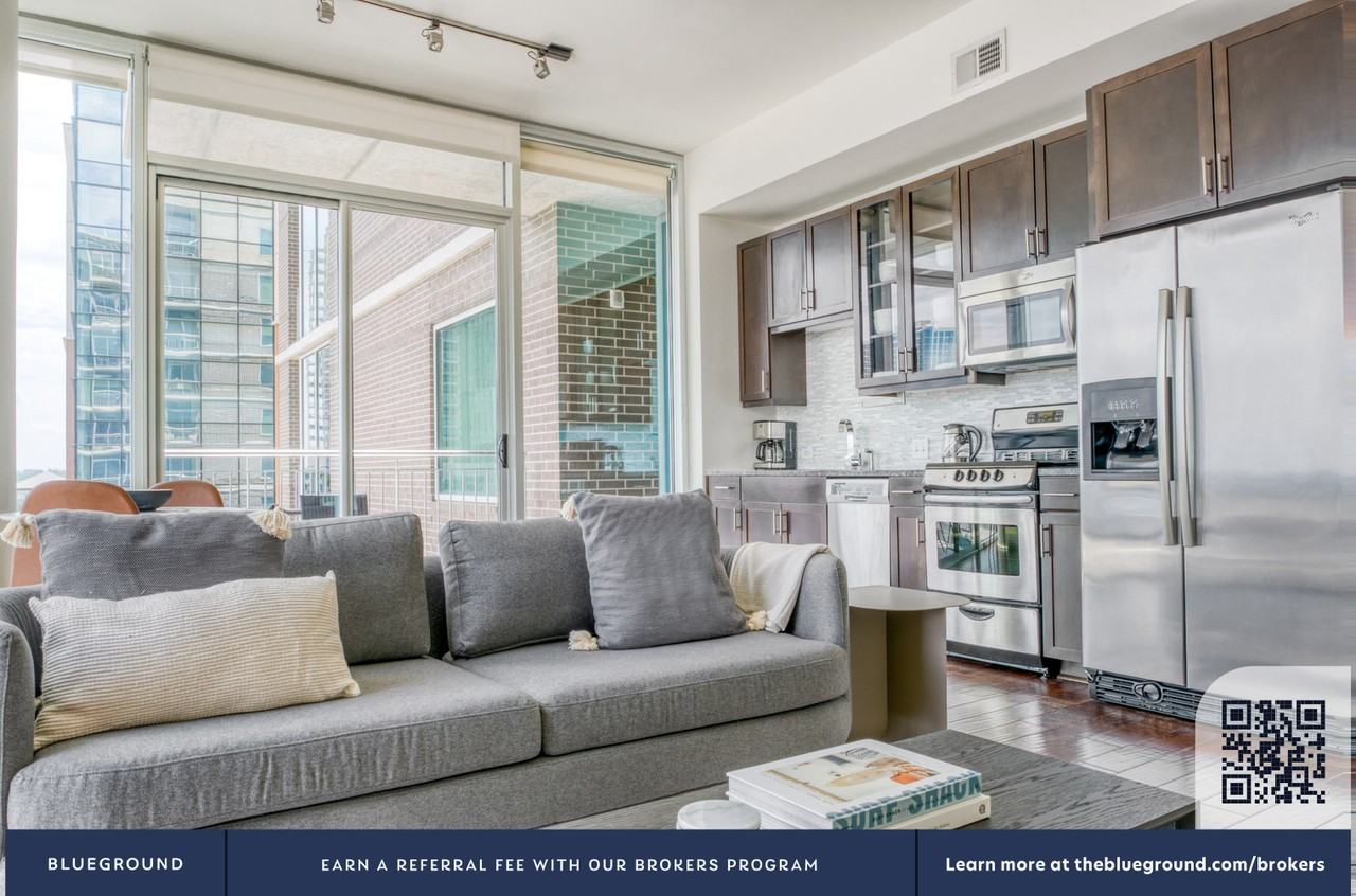 301 Brazos St #109 - Photo 5 of 35