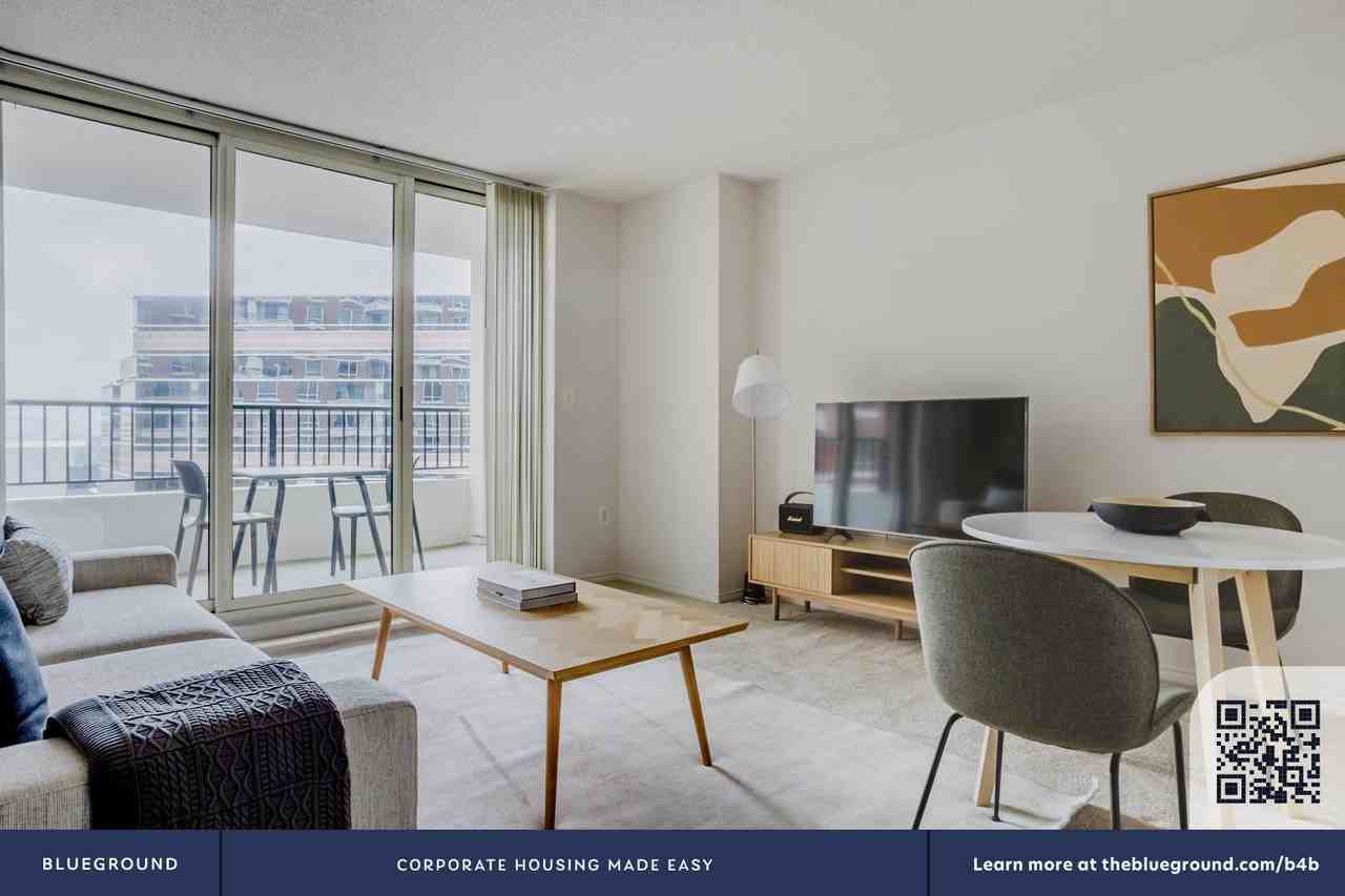 850 N Randolph St #890 - Photo 6 of 20