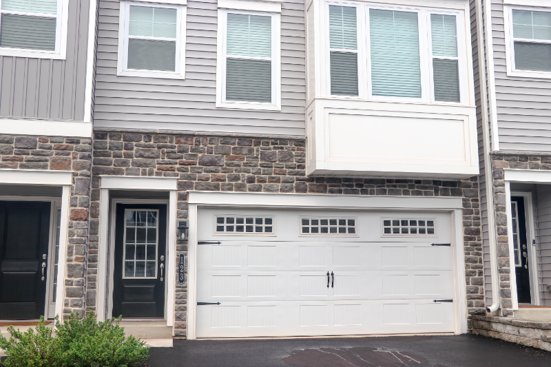 123 Larrabee Way - Photo 2 of 46